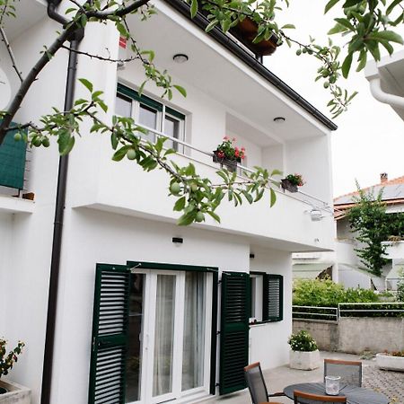 Apartments Petri - Close To The Sea Tisno Exterior foto